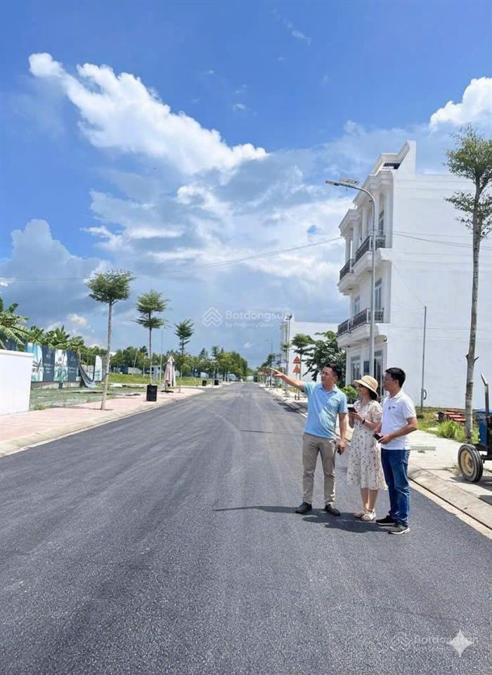 Alana city xuất hiện 1 lô siêu phẩm kế góc rẻ hơn thị trường 350 triệu.  0968 481 ***