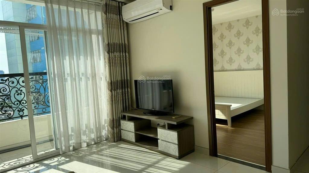 Bán căn hộ the flemington lê đại hành q11, dt 97m2,3pn, 2wc, để lại nt. giá bán 6.9 tỷ còn tl giảm