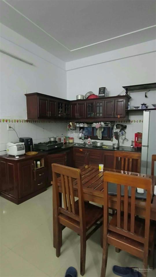 Nhà kiệt ô tô gần trung tâm, vị trí đẹp, gần tố hữu