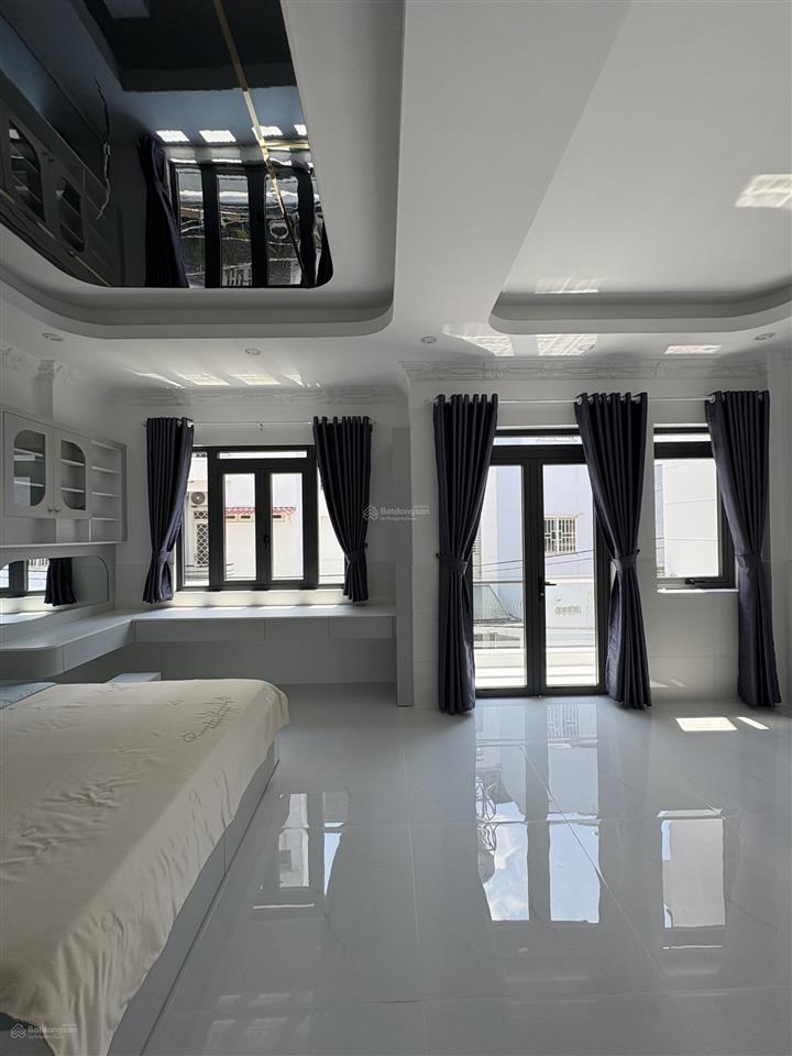 Bán nhà mới 100% đường lê văn lương. xã phước kiển