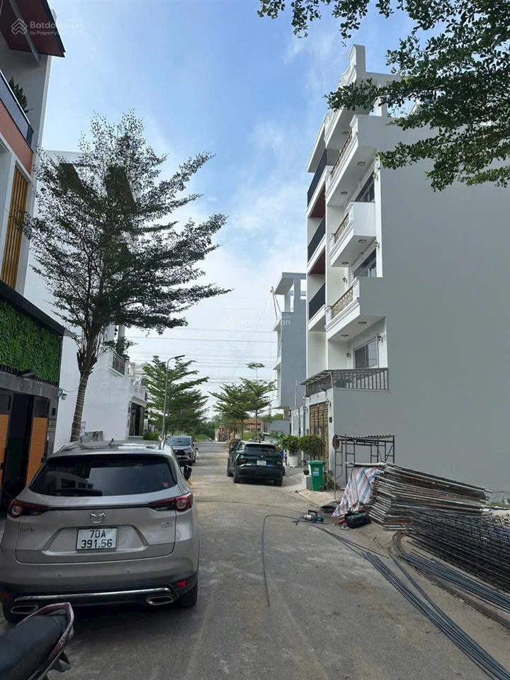 Bán nhà mới 4 lầu sân thượng 5 x 16