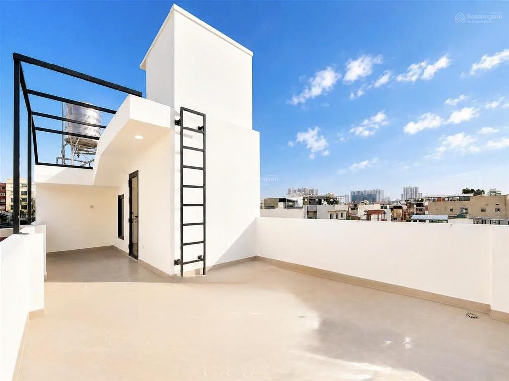 Bán nhà phố quận 7 xây dựng 5 tầng nhà có thang máy