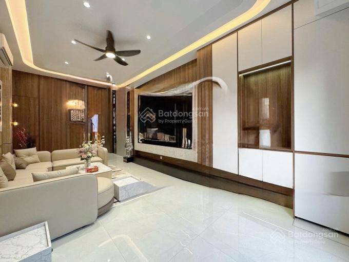 Bán nhà mới hiện đại quận 7 ven sông