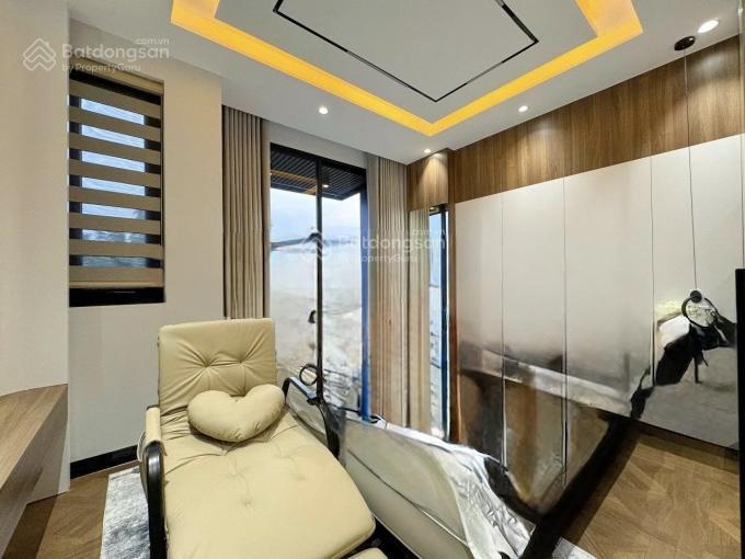 Bán nhà mới hiện đại quận 7 ven sông