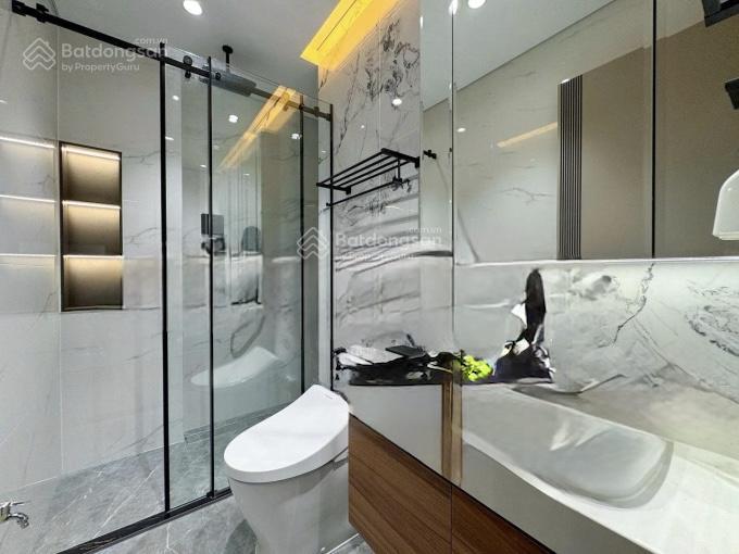 Bán nhà mới hiện đại quận 7 ven sông