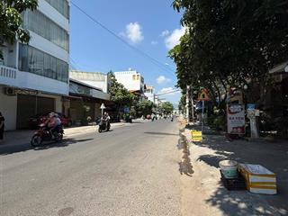 Bán lô đất đường lưu hữu phước  hòn rớ  nha trang ngang 6m . giá chỉ 4 tỷ 5