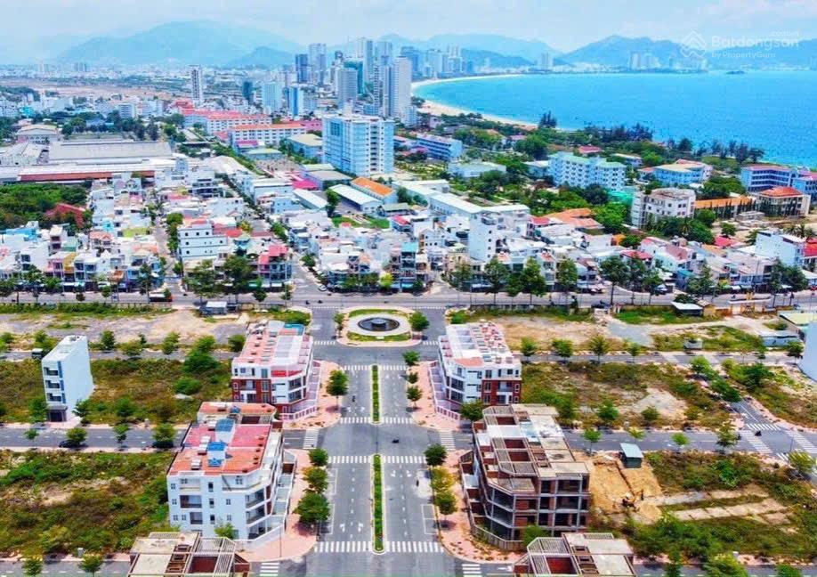 Cần bán lô đất kđt mipeco nha trang mặt đường số 6, gần chung cư 27 tầng
