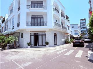 Cho thuê căn góc 3 tầng 1 tum tđc phước long  nha trang nội thất xịn xò 25tr/ tháng