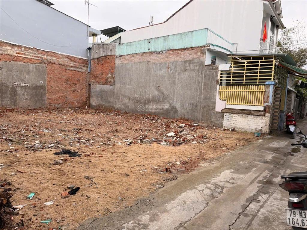 Lô đất đường phạm tu p. bắc nha trang dt 50,5m