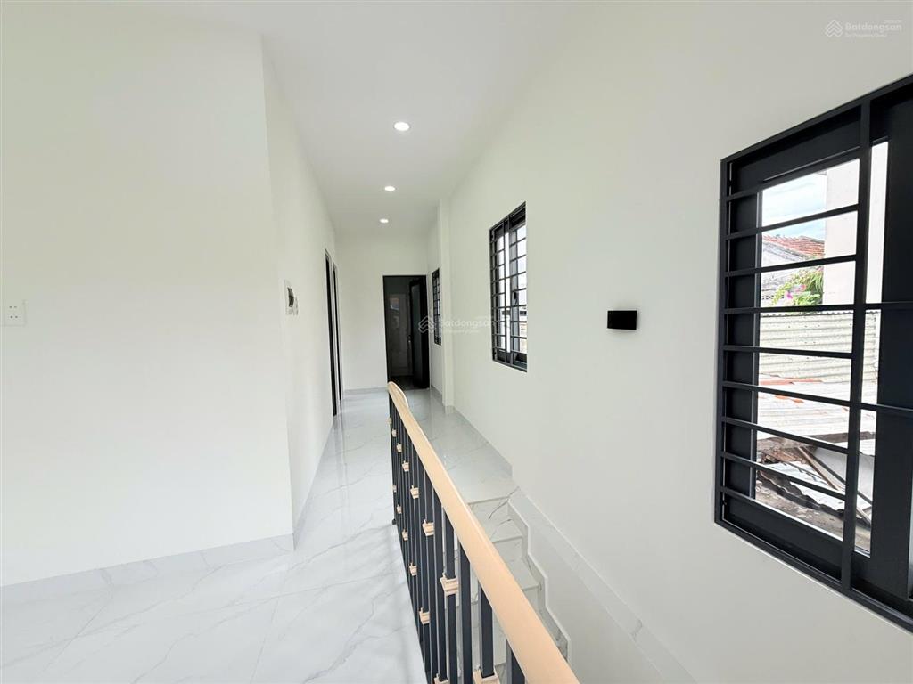 Bán căn nhà 2 tầng nhỏ xinh xinh trong lòng thành phố biển nha trang