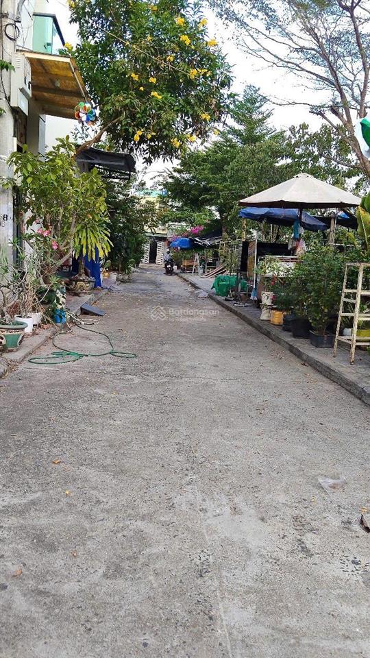 Bán lô đất tđc đất lành vĩnh thái  nha trang đối diện công viên đường 5 m.