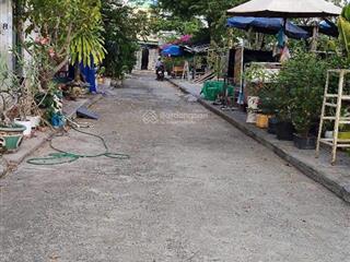 Bán lô đất tđc đất lành vĩnh thái  nha trang đối diện công viên đường 5 m.
