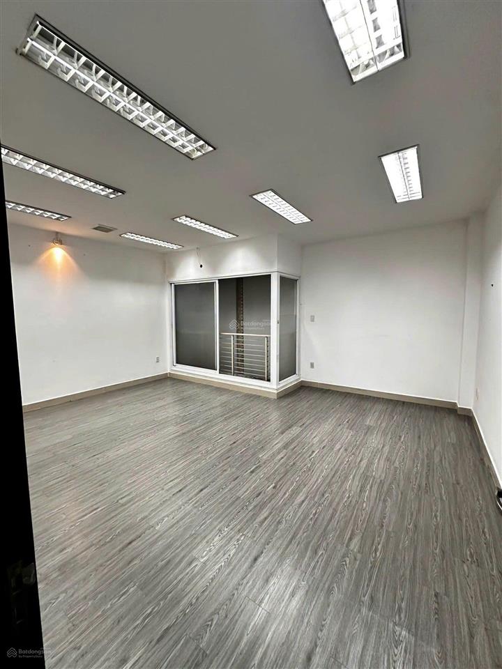 Cho thuê tòa nhà mặt tiền đường nguyễn văn tố  6 x 25 hầm 4 lầu 55tr