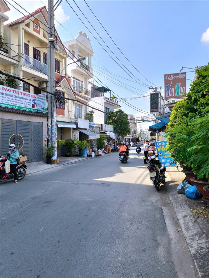 Cho thuê căn nhà mặt tiền số đường số 2, 5*22m có thang máy suốt 27tr