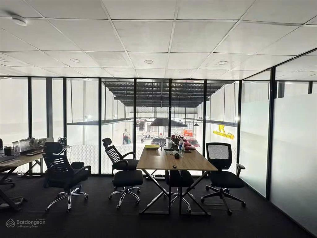 Mt thạch lam ngay chung cư 10,5x22m trệt lửng đẹp giá 40tr !!!
