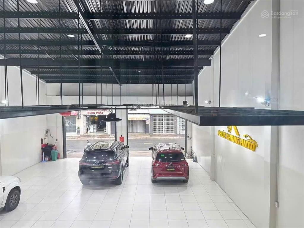 Mt thạch lam ngay chung cư 10,5x22m trệt lửng đẹp giá 40tr !!!