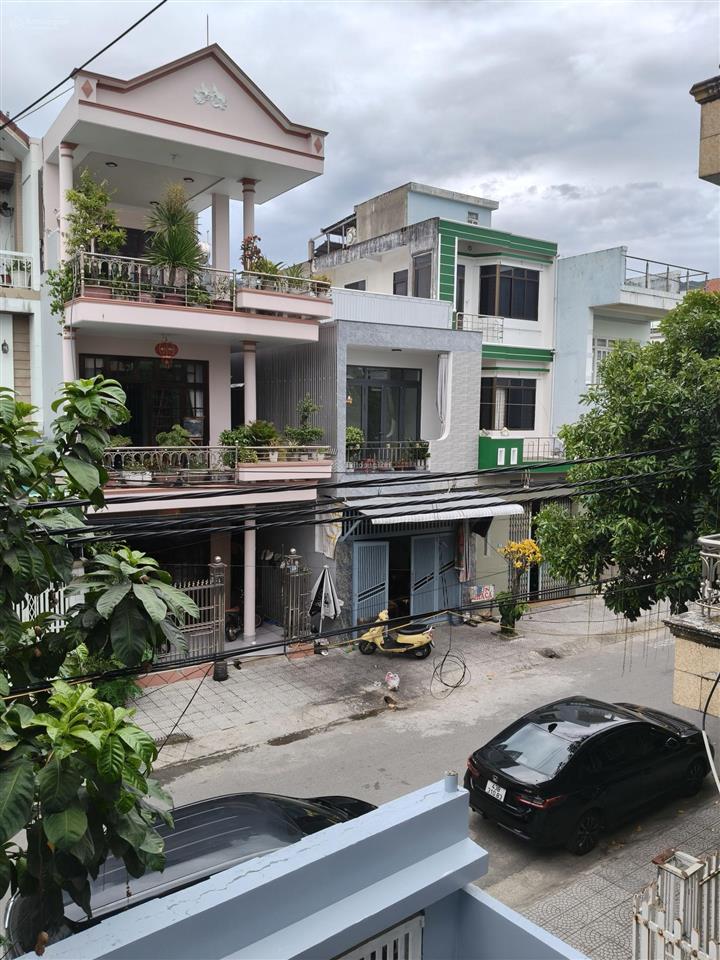 Bán nhà 2 mê nguyễn gia trí vị trí kẹp lối thoát hiểm