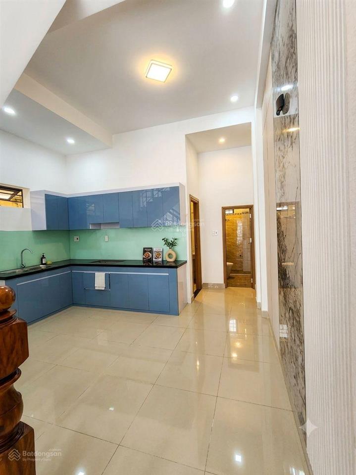 Bán nhà 2 mê nguyễn gia trí vị trí kẹp lối thoát hiểm