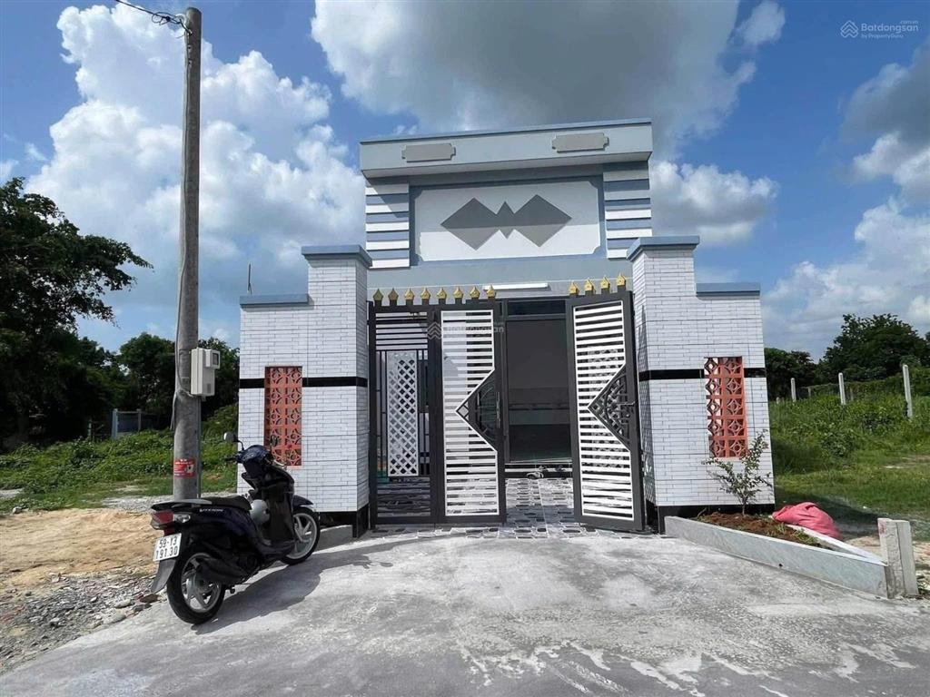 Chủ cần tiền bán nhanh căn nhà mới 100% xã củ chi, tp hcm giá 2ty550 bớt lộc, shr chính chủ bao cc