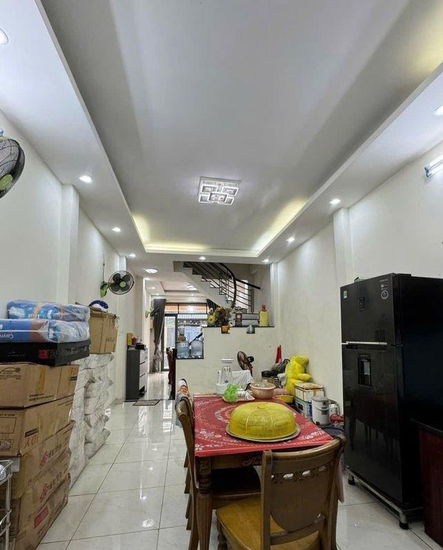 4 tầng 81m2 có 8 tỏi x Quang Trung Phường 8 Gò Vấp TP. Hồ Chí Minh.