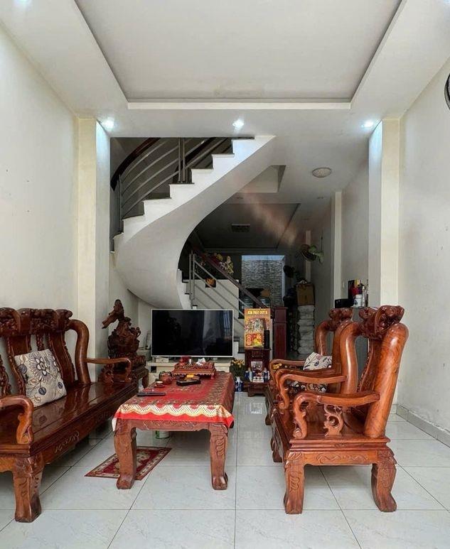 4 tầng 81m2 có 8 tỏi x Quang Trung Phường 8 Gò Vấp TP. Hồ Chí Minh.