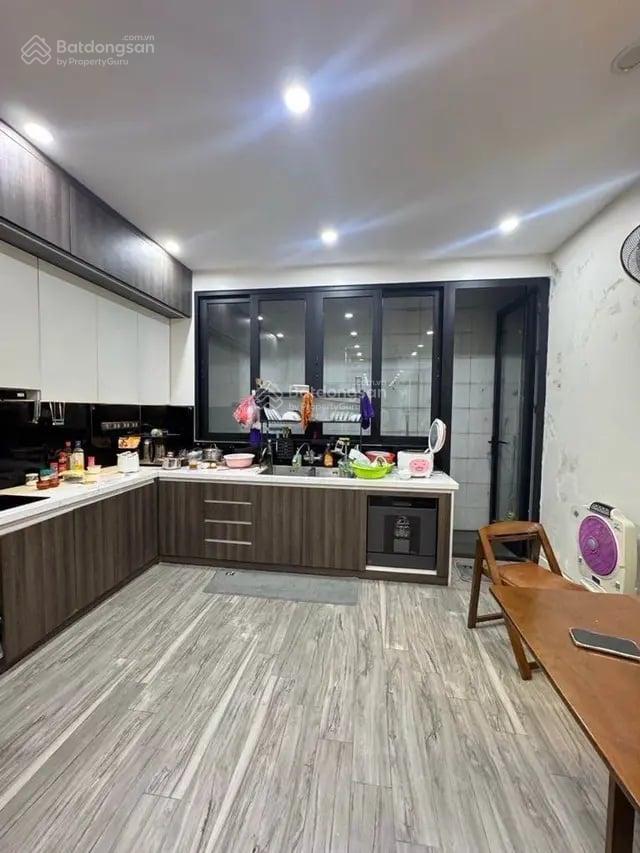 Bán nhà văn quán 80m2, 5 tầng  vỉa hè  ô tô  kinh doanh. 18.3 tỷ