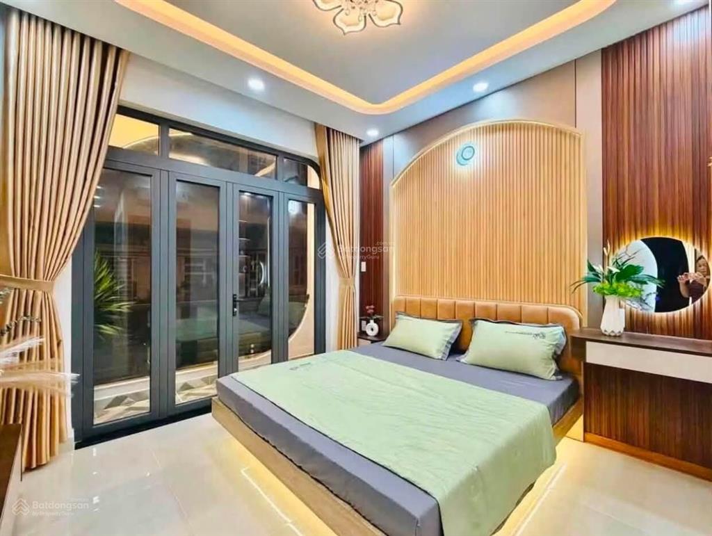 Bán nhà kinh doanh gần ngã tư vạn phúc  tố hữu 50m2  căn góc  vỉa hè  ôto  kinh doanh. 12 tỷ 5