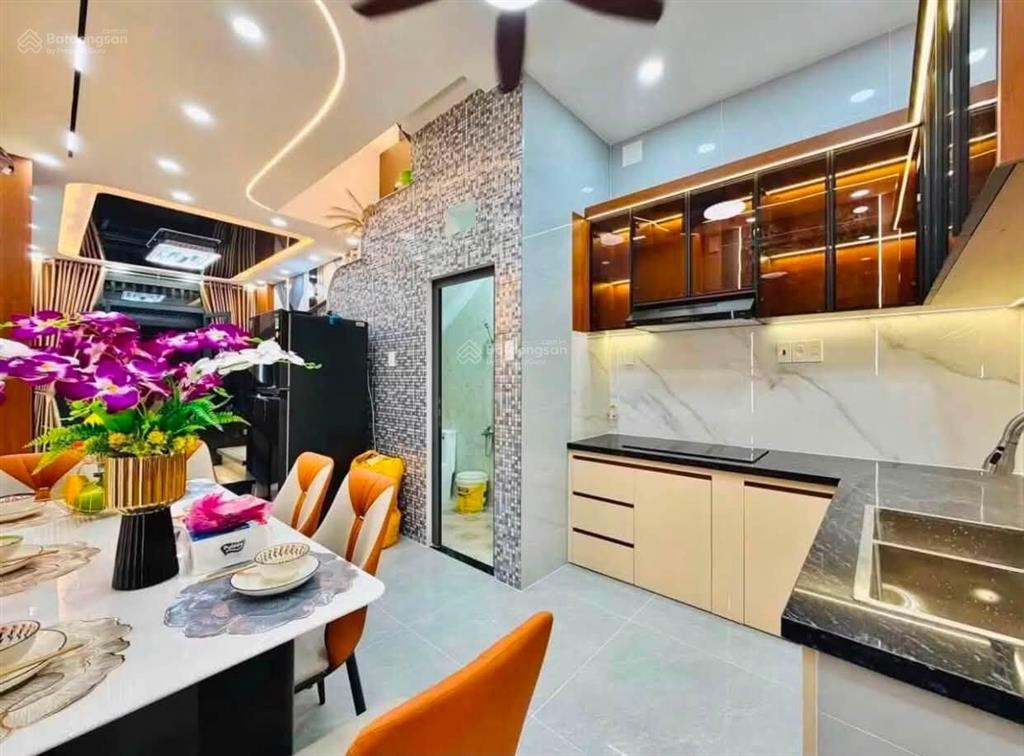 Bán nhà kinh doanh gần ngã tư vạn phúc  tố hữu 50m2  căn góc  vỉa hè  ôto  kinh doanh. 12 tỷ 5