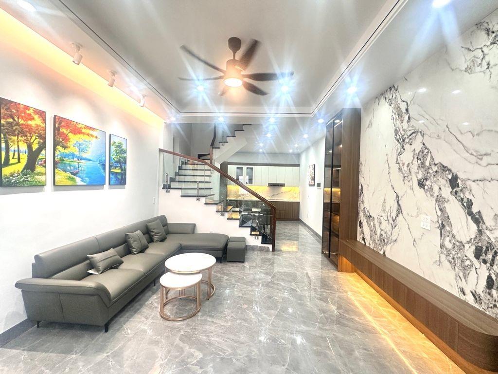 Bán Nhà Bà Triệu, Hà Đông 55m2 5 tầng, 4 ngủ, oto, Gần Phố 12 tỷ 7  