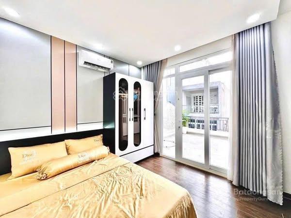 Bán nhà mặt phố hoàng sâm, vỉa hè, ô tô kinh doanh diện tích 38m2, sổ đỏ chính chủ