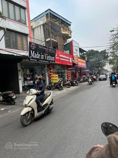 Chính chủ gửi bán nhà mặt phố lĩnh nam phường tương mai, vỉa hè rộng, 161m2 (gcn 151m2), 57.5 tỷ