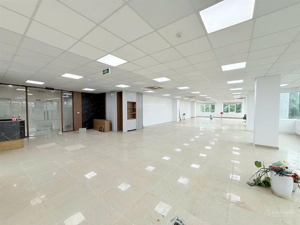 Mời thuê văn phòng 234m² tại tòa viwaseen, tố hữu lô góc