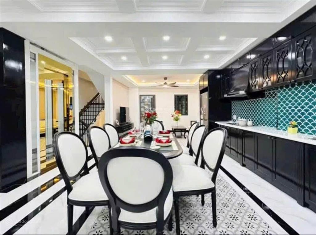 Bán nhà kinh doanh dọc bún, la khê 50m2  7 tầng  thang máy  vỉa hè  ô tô  kinh doanh. 16.5 tỷ