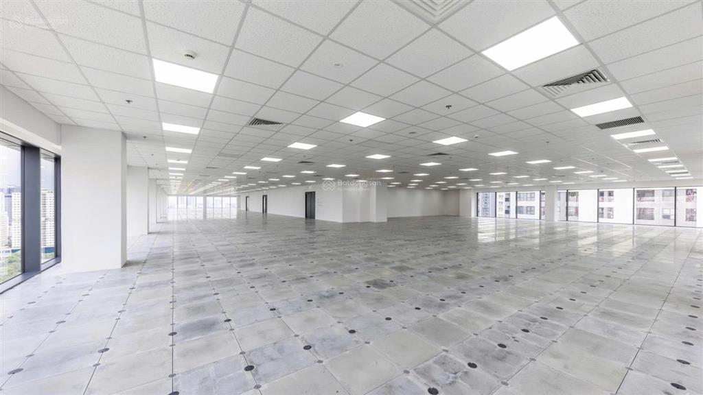 Cho thuê gấp văn phòng đẹp xuất sắc tại central field trung kính, 250 nghìn/m2/th, 550m2
