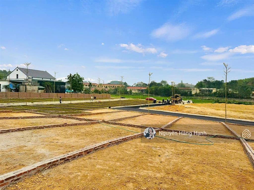 Siêu phẩm giá tốt lạc thủy hòa bình, 2 ô tô ra vào thông tứ phía, nhỉnh 500 triệu/50m2