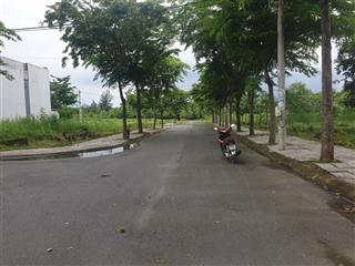 Bán đất 1/ đường trường lưu, long trường q9 dt 80m (5x16m) giá 4,59 tỷ đường 10m  0906 860 ***