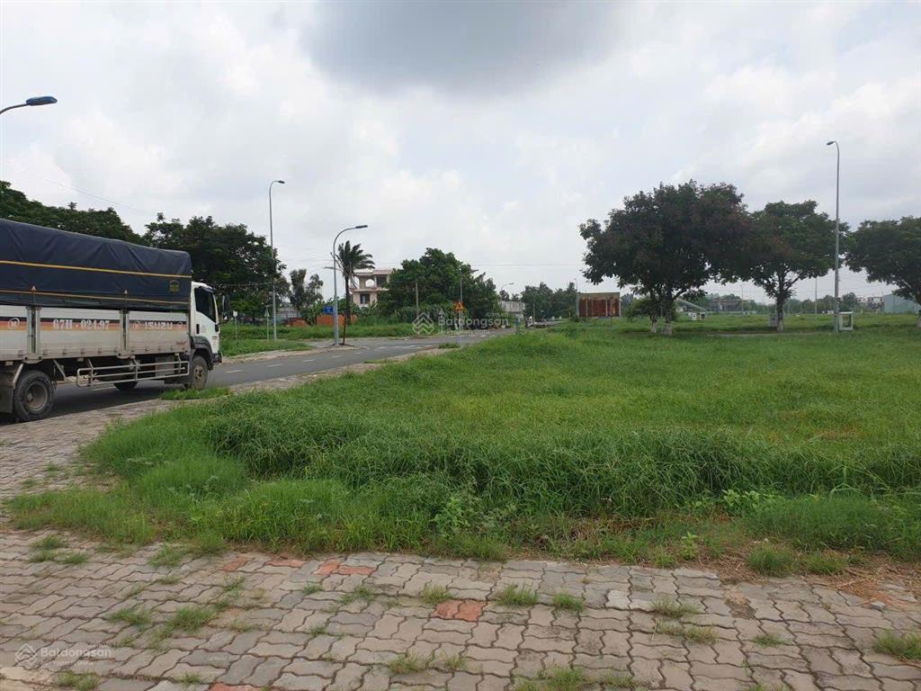 Bán đất kdc đông tăng long quận 9 dt 100m ( 5x20m) giá 7,15 tỷ đường thông xây dựng 1 trệt 2 lầu