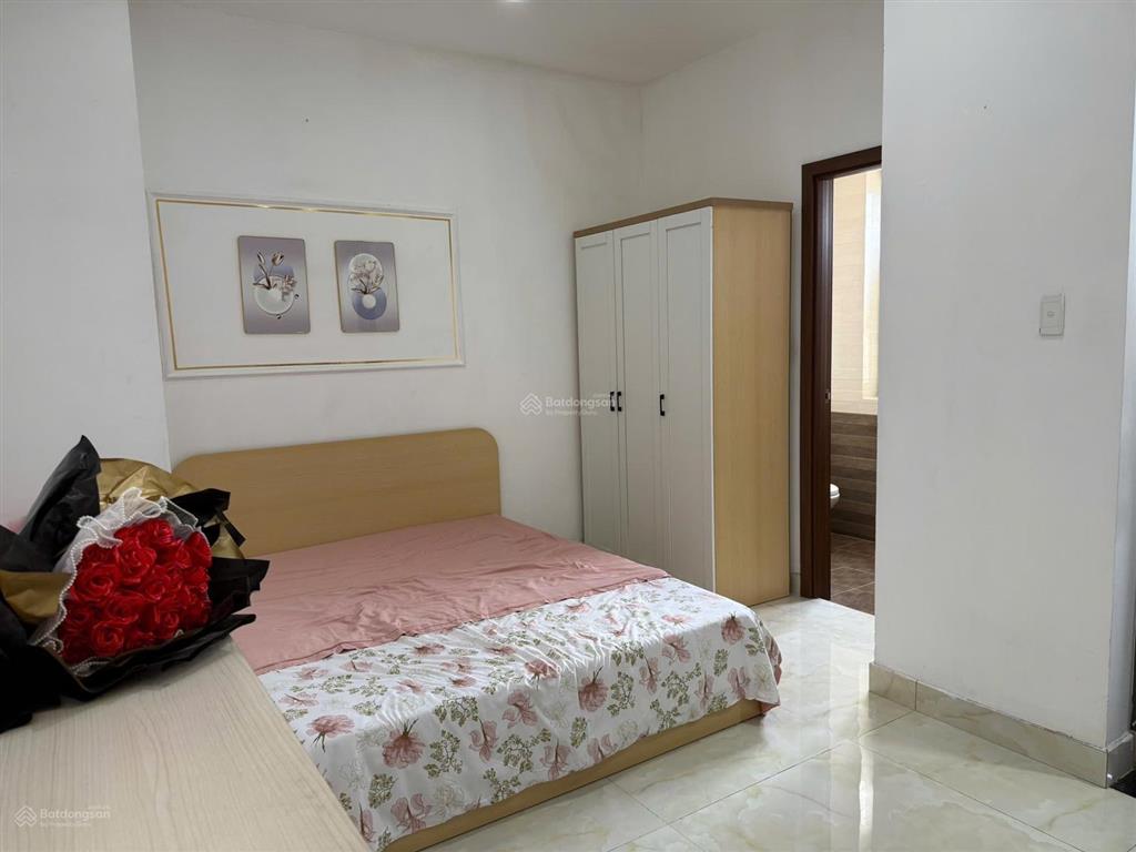 Cho thuê phòng full nội thất khu cityland, tách bếp, có hầm để xe, giá 6tr