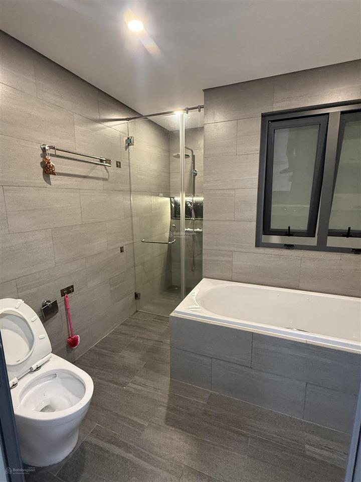 Cho thuê nhà cityland park hills gò vấp  nhà 1 hầm 1 trệt 3 lầu  gần siêu thị lotte