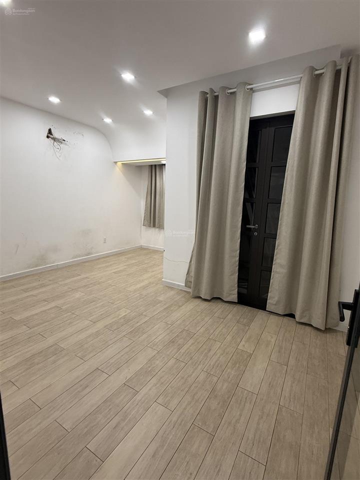 Cho thuê nhà cityland park hills gò vấp  nhà 1 hầm 1 trệt 3 lầu  gần siêu thị lotte