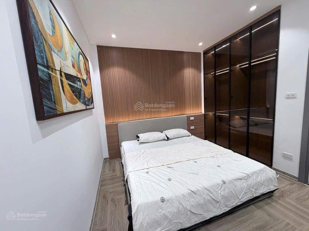 Hàng xóm phú thị riverside, trục chính kinh doanh, ga ra, thang máy, nội thất xịn, 38m2, nhỉnh 4xtỷ
