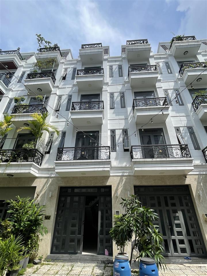 Bán nhà mặt phố bảo ngọc  thạnh lộc  quận 12  (4 x 15m, 1 trệt 4 lầu)