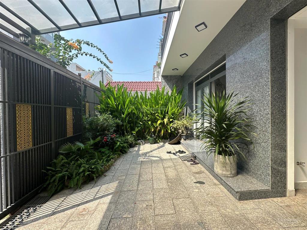 Biệt thự phong cách tối giản  dành cho khách hàng thích sự đơn giản
