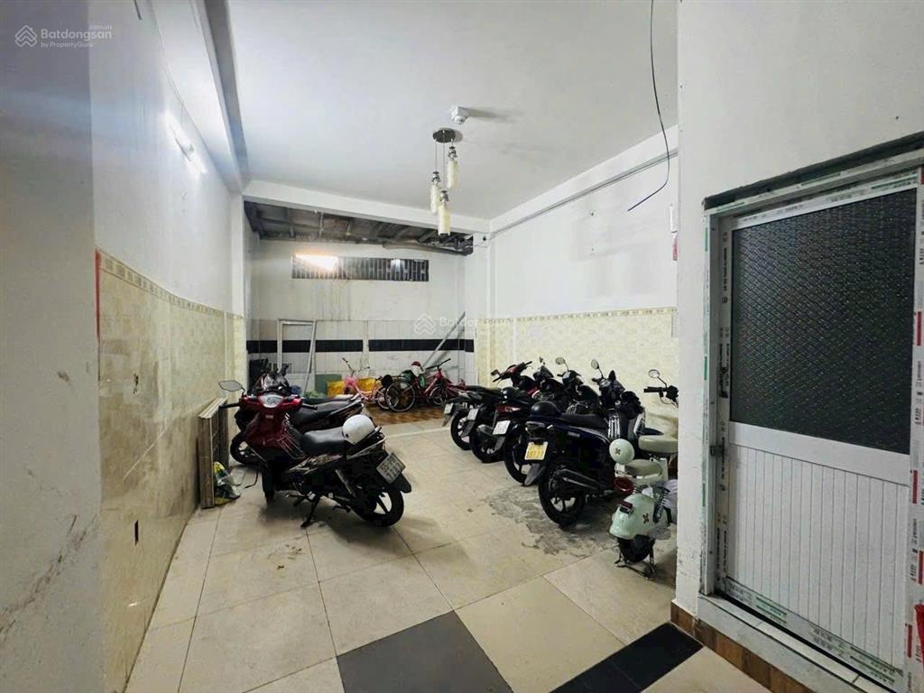 Chdv mặt tiền trần bá giao ( 4,5 x 17 dts 277m2  đang sẵn thu nhập 30tr/ tháng )  mặt tiền vip