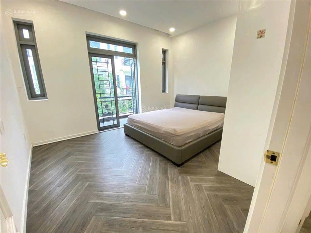 Nhà kdc bảo minh  (4,5 x 11.5m)  1 trệt 1 lửng 3 lầu  đường 8m + vỉa hè
