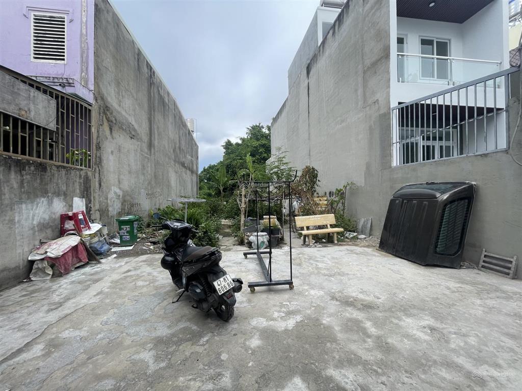 Đất shr 1/ thạnh xuân 43 (4 x 22)  đường xe hơi  khu dân cư