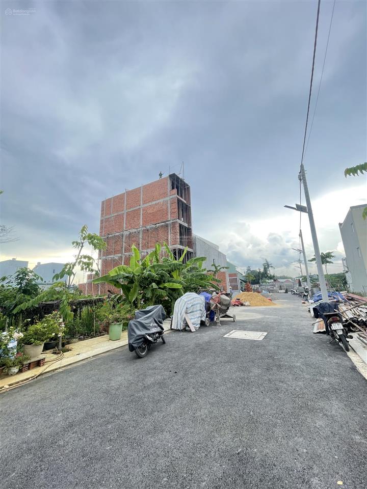 Đất thạnh xuân 25 (4 x 27 full thổ cư)  đường 7m + vỉa hè. hệ số xây dựng cao