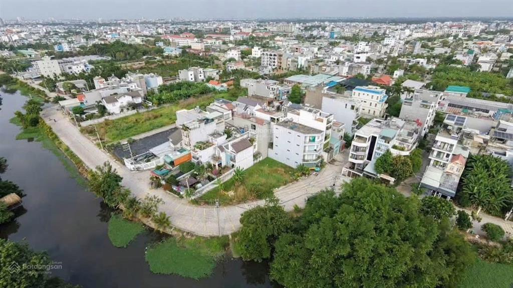 Đất mặt sông thạnh lộc 37 (dtsd 5 x 25 thổ cư 5 x 18)  khu dân cư