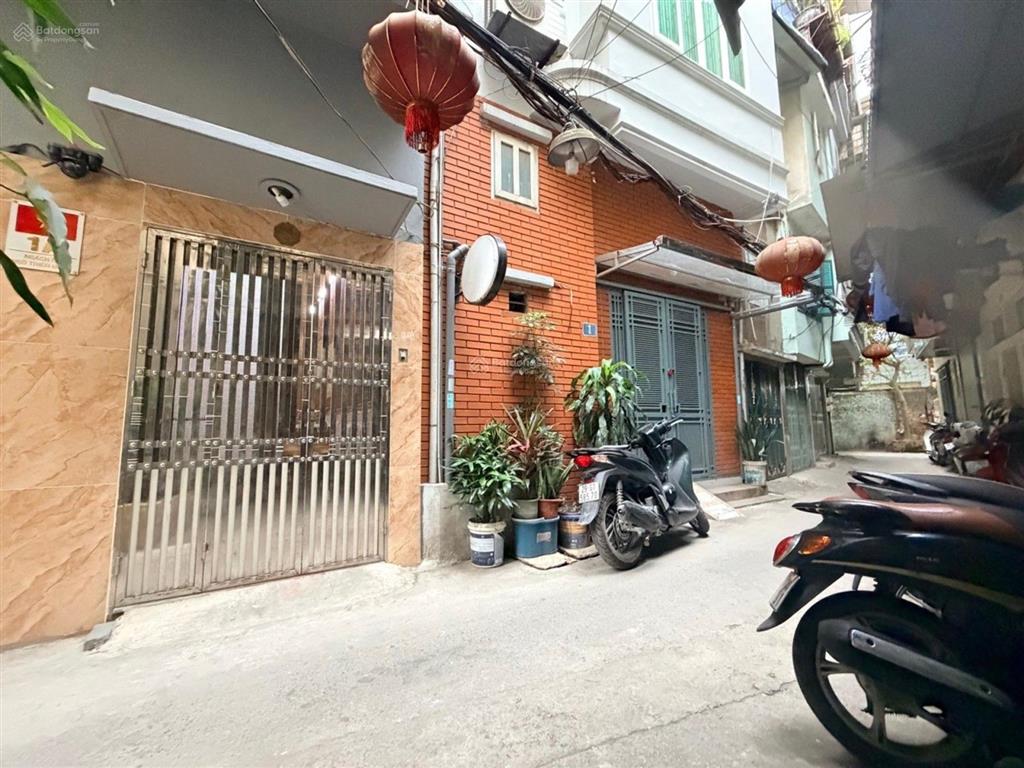 Nhà giá rẻ  trung tâm lõi quận đống đa  gần hồ đắc di  đủ tiện ích
