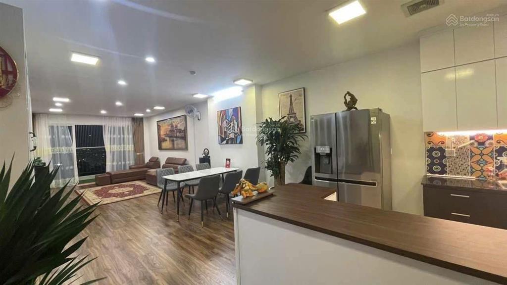 Cần bán căn hộ chính chủ cc hồ gươm plaza full nội thất  3 ngủ 2 wc